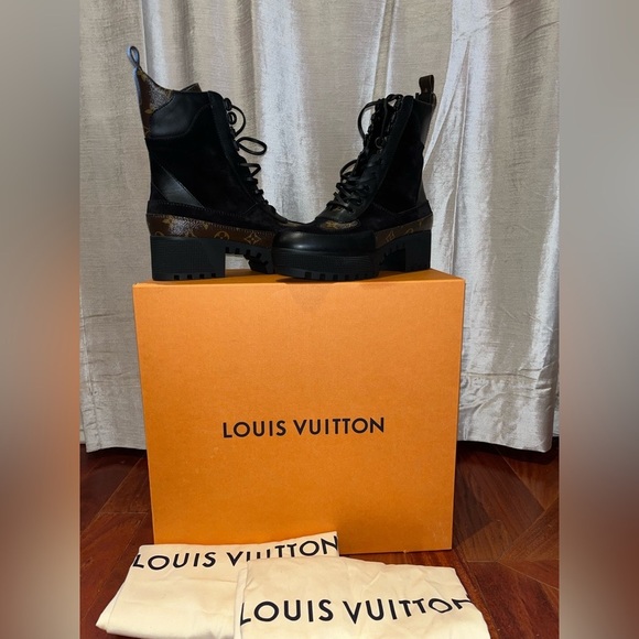 Black Louis Vuitton Laureate Platform Desert Boot, Size 40 (US women’s s… - Picture 1 of 11